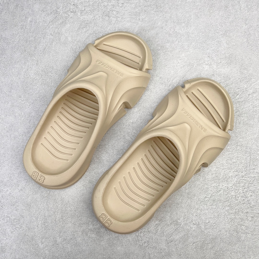 图片[3]-零售💰170 ＃DC BALENCIAGA Mold Rubber Slide Sandals 巴黎世家系列露趾涉水百搭潮流休闲运动凉拖鞋 橡胶材质 鞋表带上印有Balenciaga 品牌标识 后帮凹印BB标识  压模鞋底和鞋面 中国制造 用软布擦拭 材质：95%（注塑）EVA塑料、5% 泡沫塑料 SIZE：35 36 37 38 39 40 41 42 43 44 45 46 编码：by1936070-运动鞋