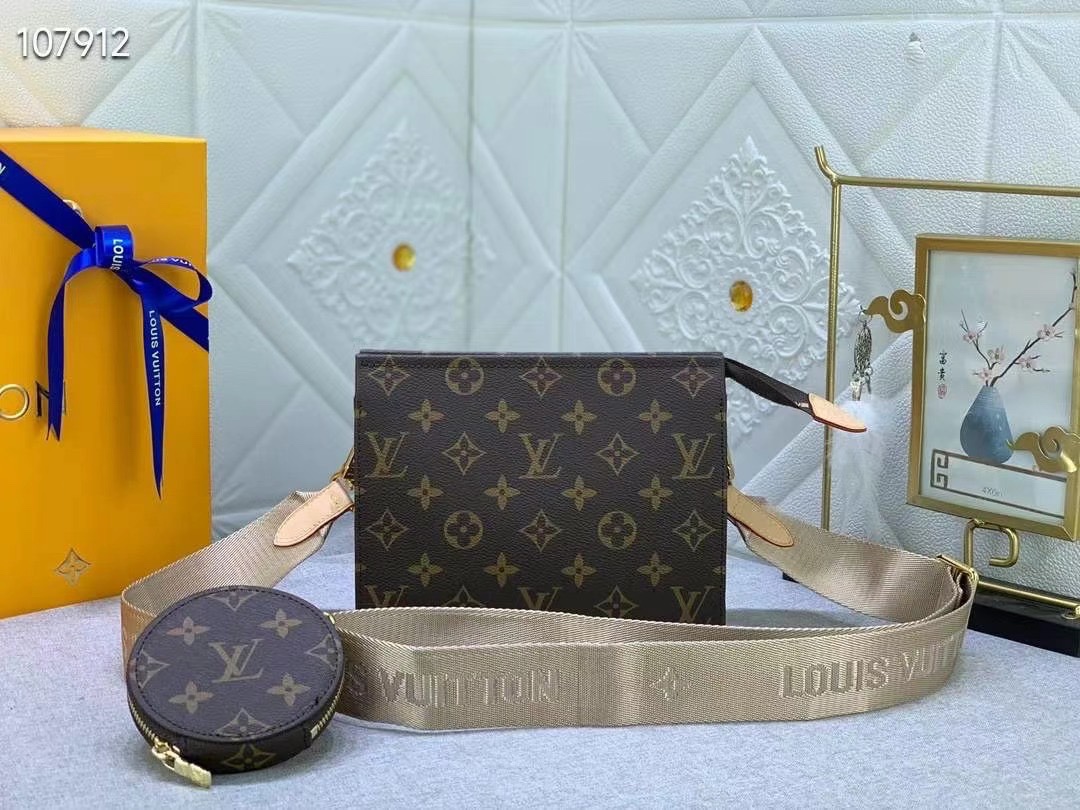 What is AAA quality
 Louis Vuitton Clutches & Pouch Bags Monogram Canvas M47546