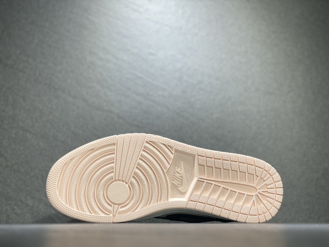 200 Air Jordan 1 Low aj1 乔1低帮篮球鞋 DC0774-003