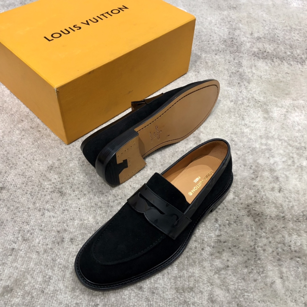 Louis Vuitton Men's Black Leather Loafers - Premium Quality, Comfortable Fit 6 i1677571908 3067 4