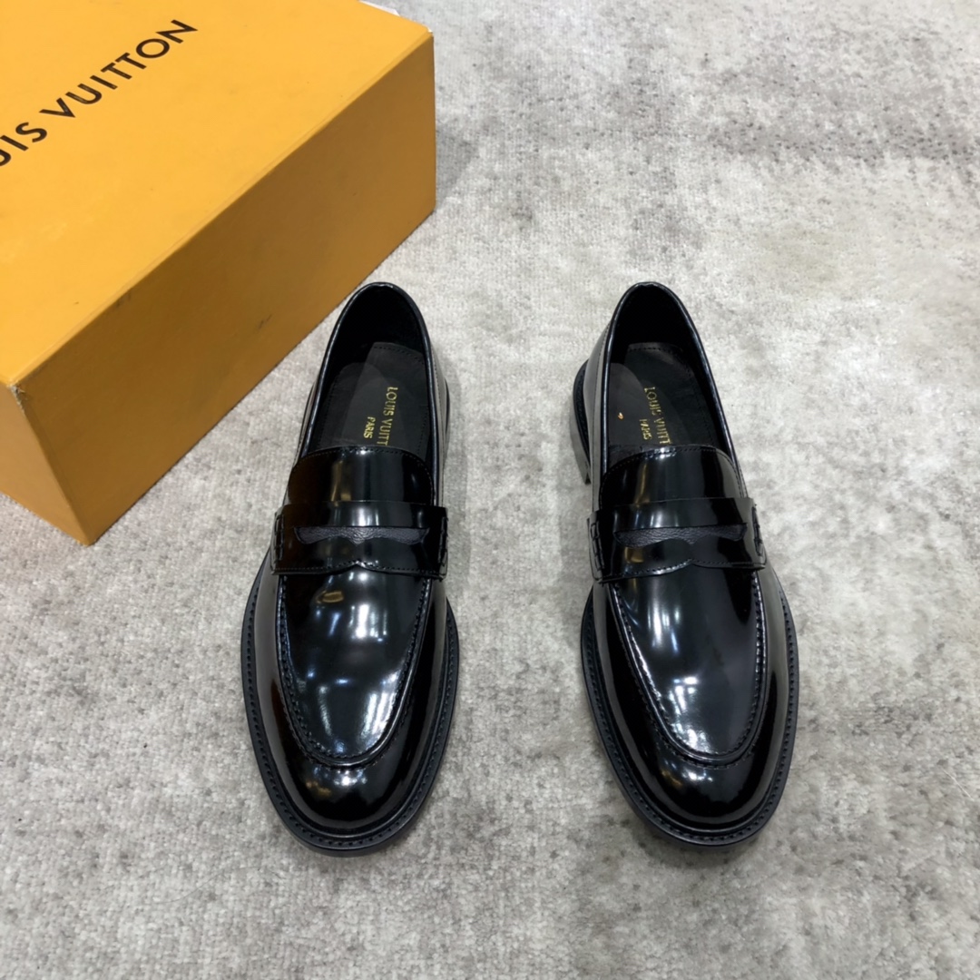 נעליי עור גברים מבוגרים Louis Vuitton עור מוביל ומסודר 2 i1677571929 183 0