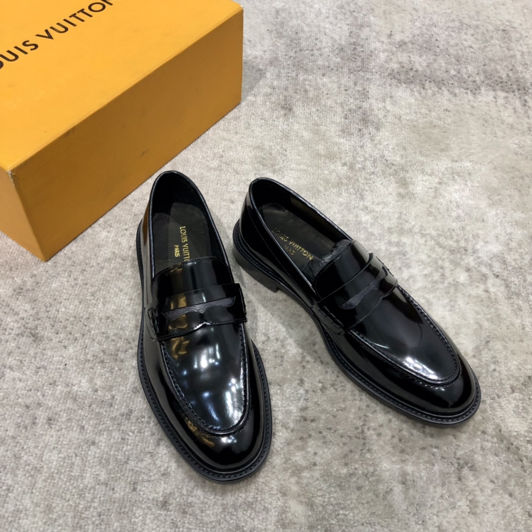 נעליי עור גברים מבוגרים Louis Vuitton עור מוביל ומסודר 3 i1677571929 9822 1