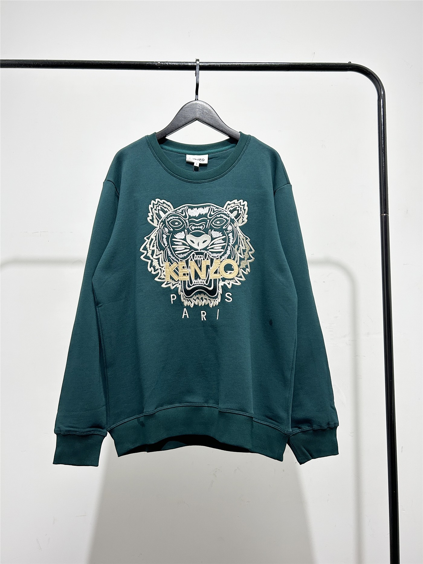 Balenciaga sweater yupoo best sale