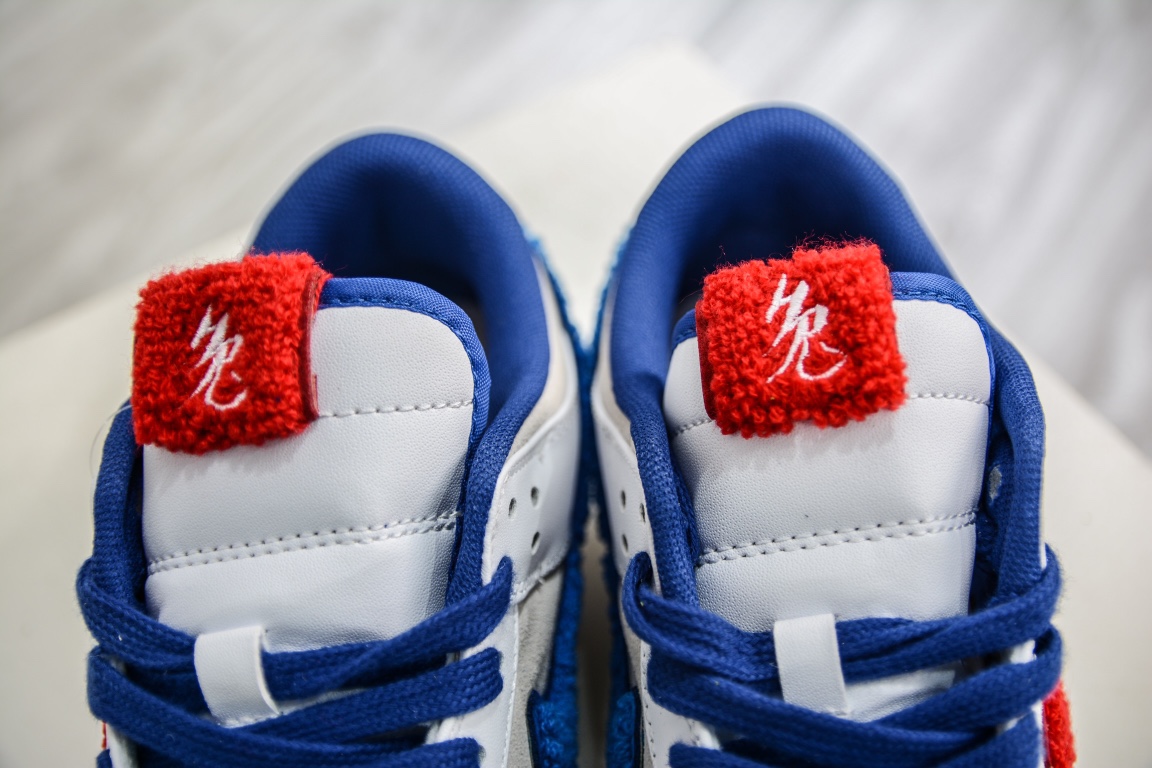 200 原装 Nike Dunk Low ”Year of the Rabbit” 兔年 上海 白蓝红 FD4203-161
