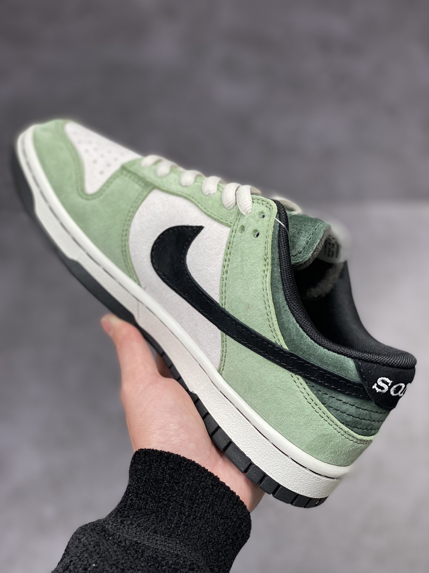 350 Nike SB Dunk Low 草绿黑倒钩 CU1726-777