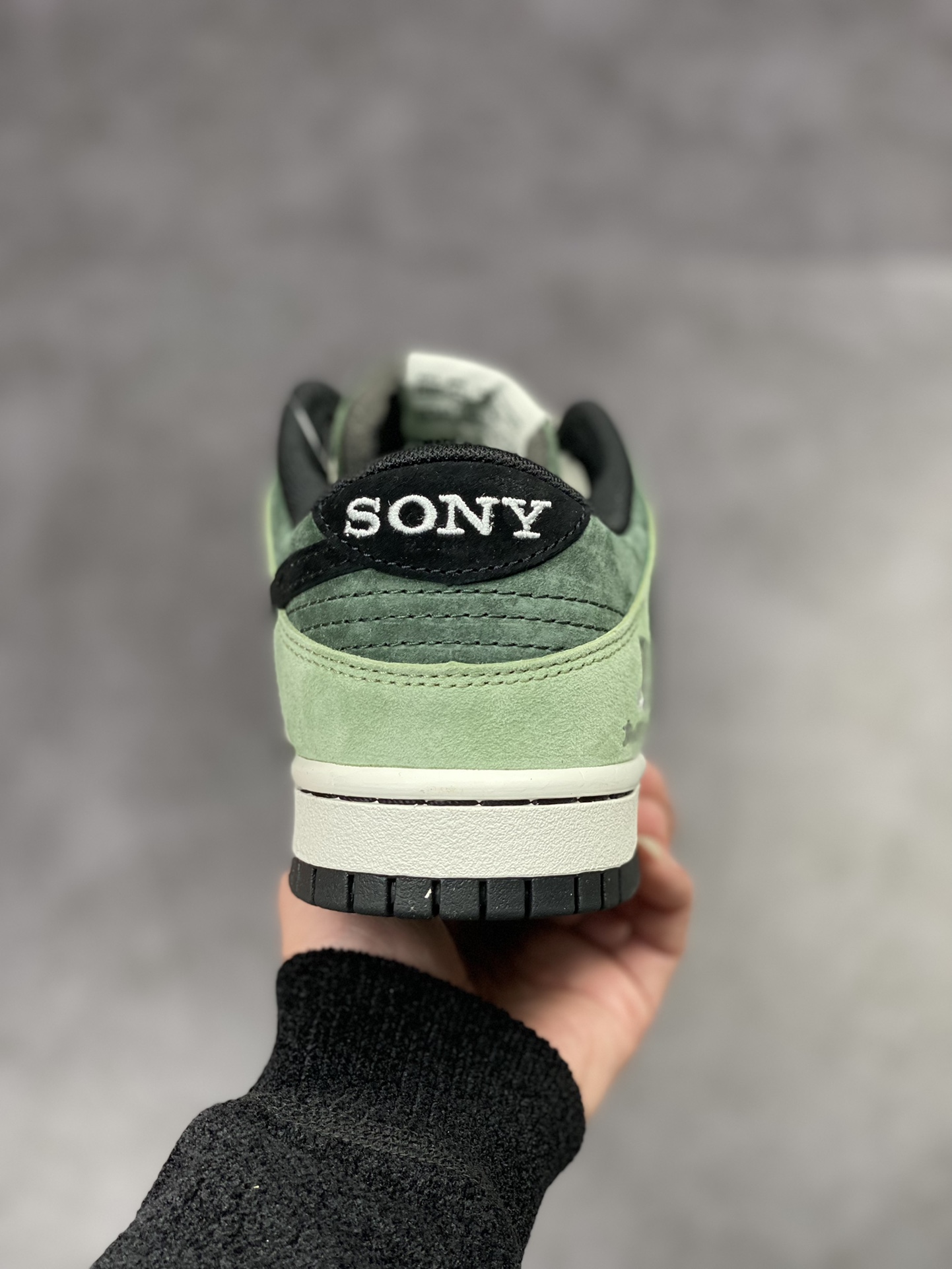 350 Nike SB Dunk Low 草绿黑倒钩 CU1726-777