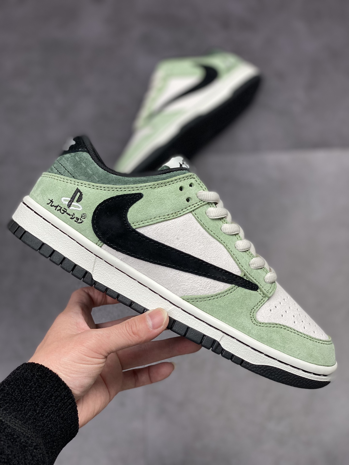 350 Nike SB Dunk Low 草绿黑倒钩 CU1726-777