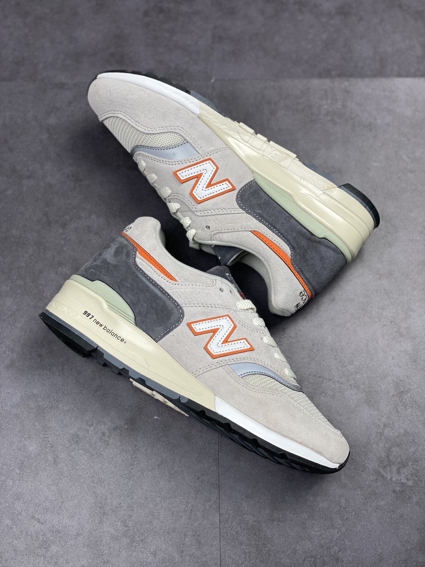 220 New Balance NB997 高端美产 全新中底设计 慢跑鞋M997CSEA