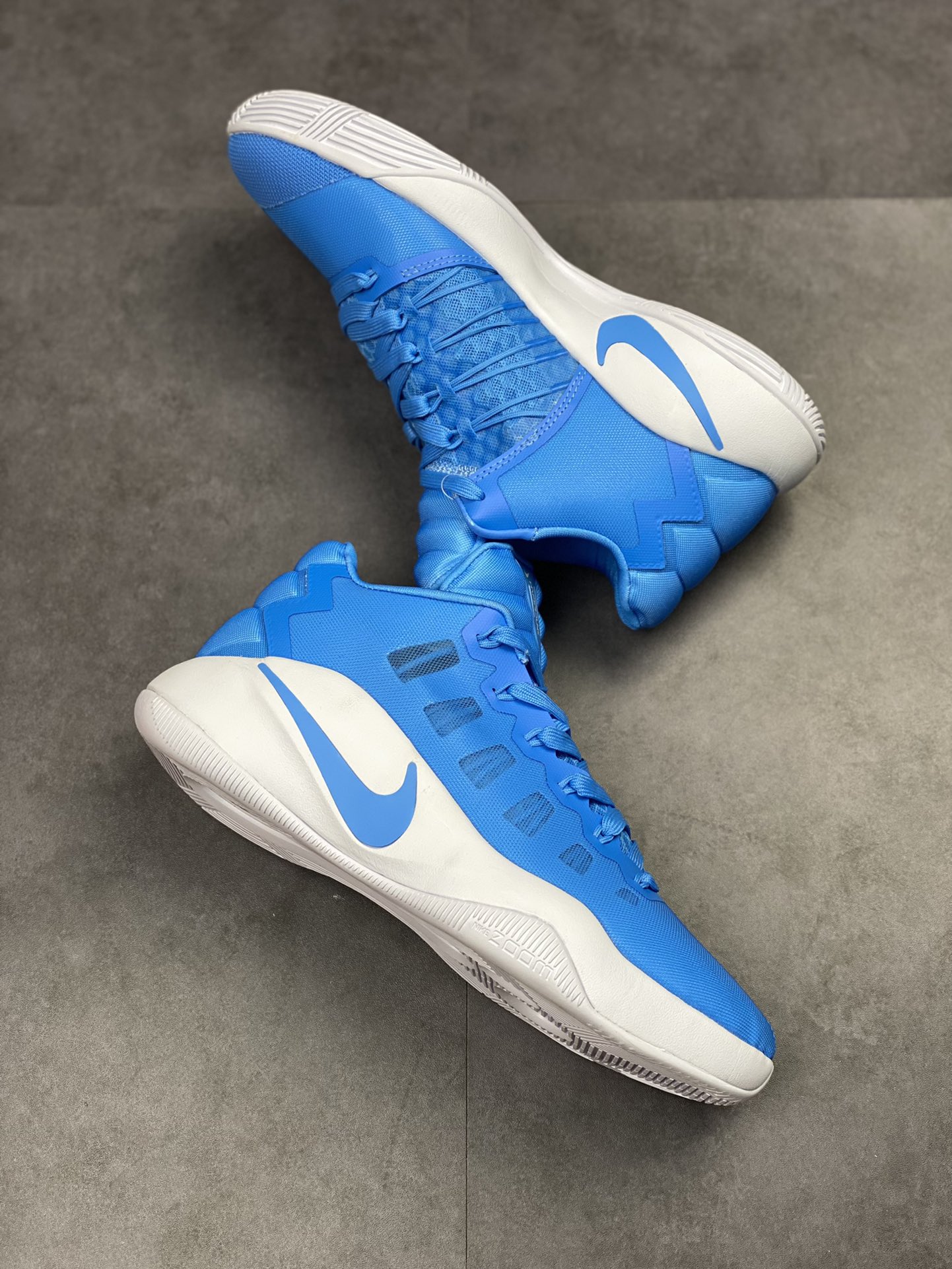 320 Nike Hyperdunk HD2016 Low 实战篮球鞋 844368-443