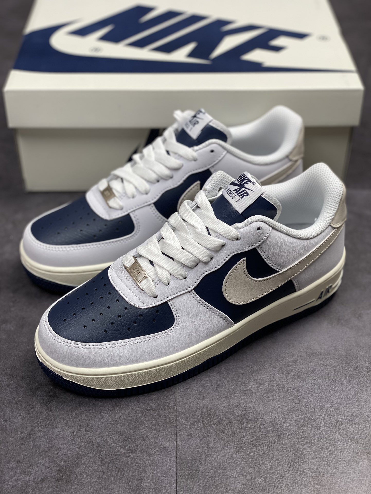 210 Nike Air Force 1 Low 07 米白蓝 DE0099-002