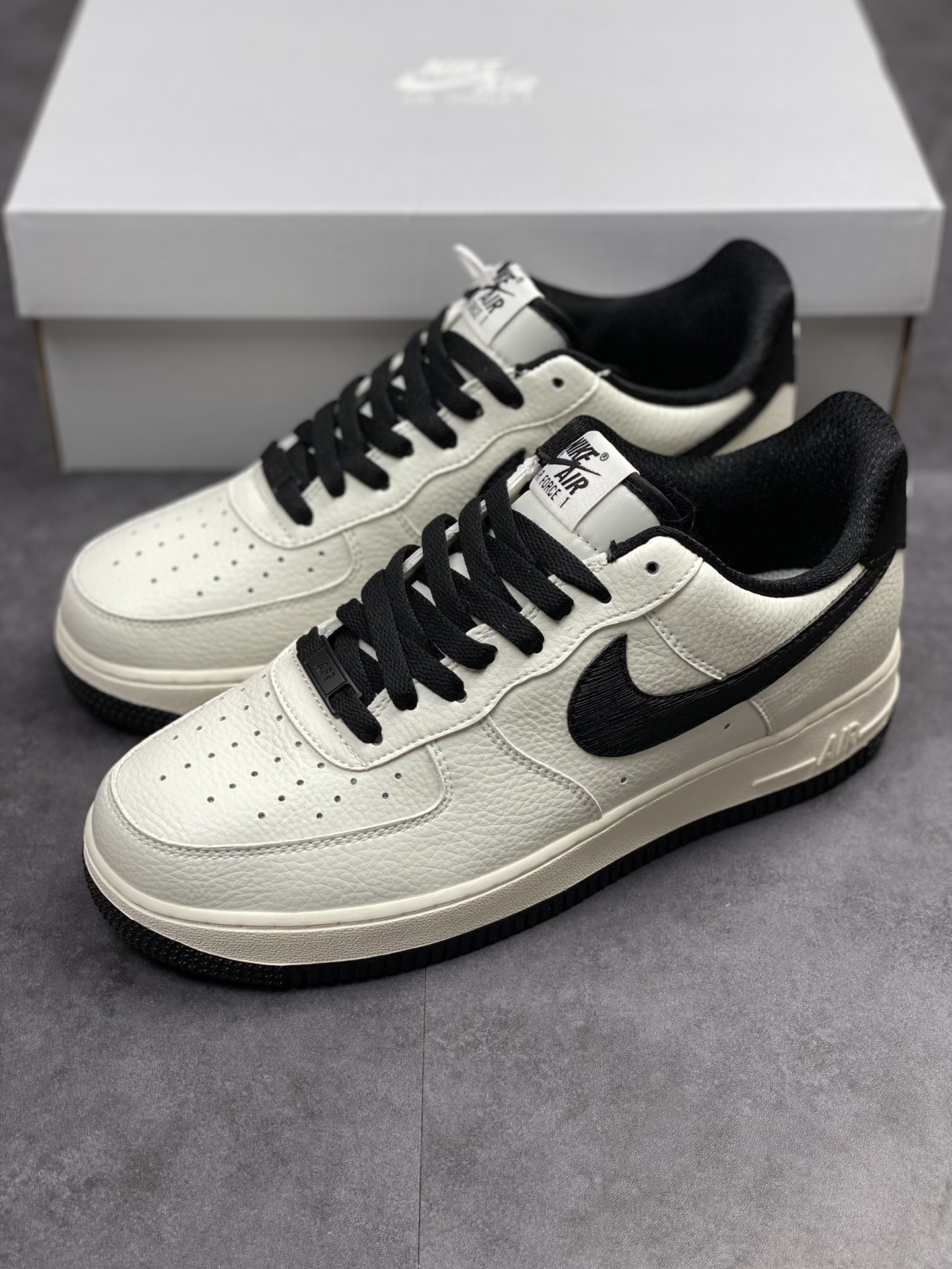 230 Nike Air Force 1 Low 07 白黑 涂鸦笔 MK9636-125