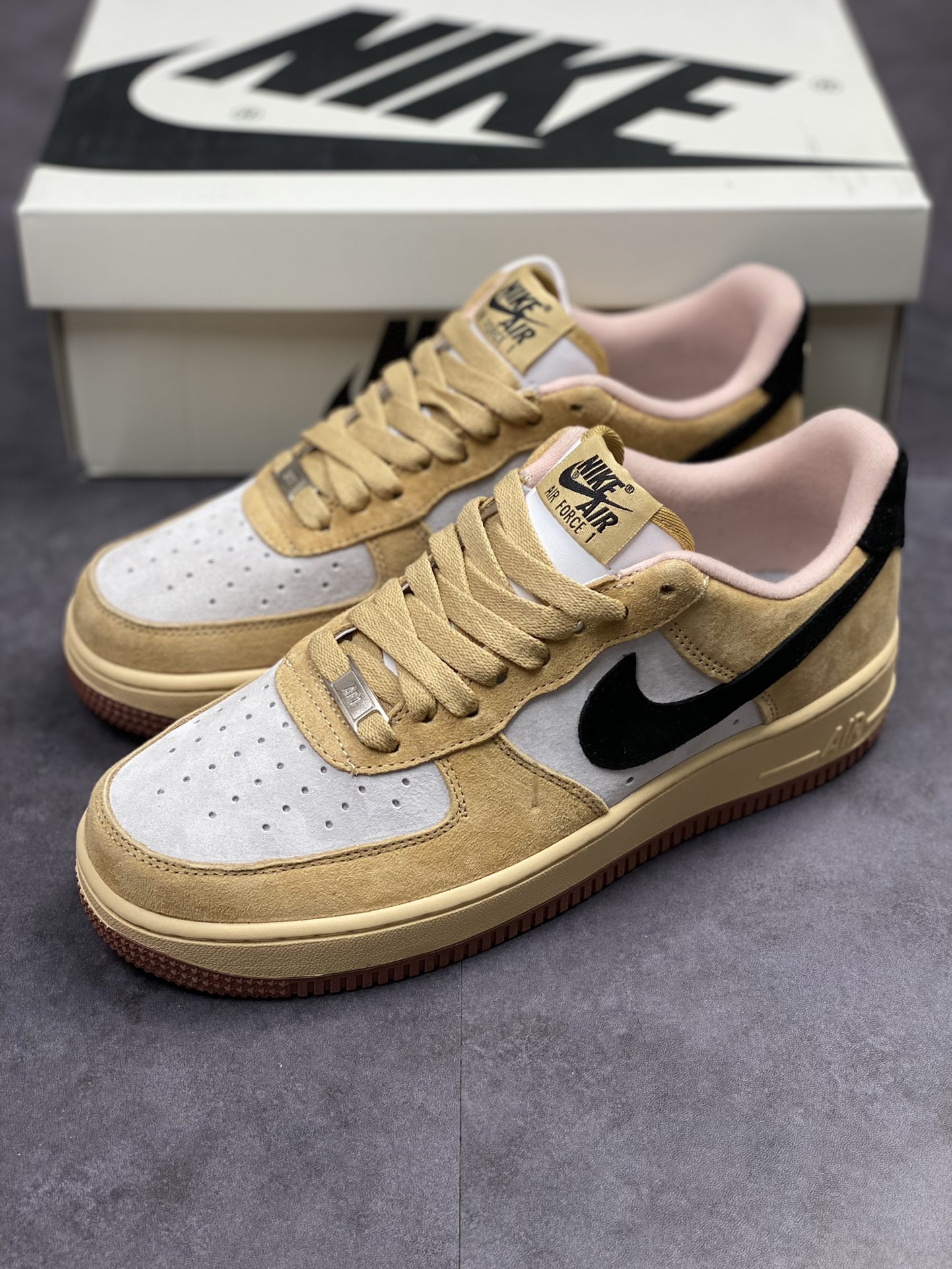 250 Nike Air Force 1 Low 07 麂皮麦黄 DE0099-004