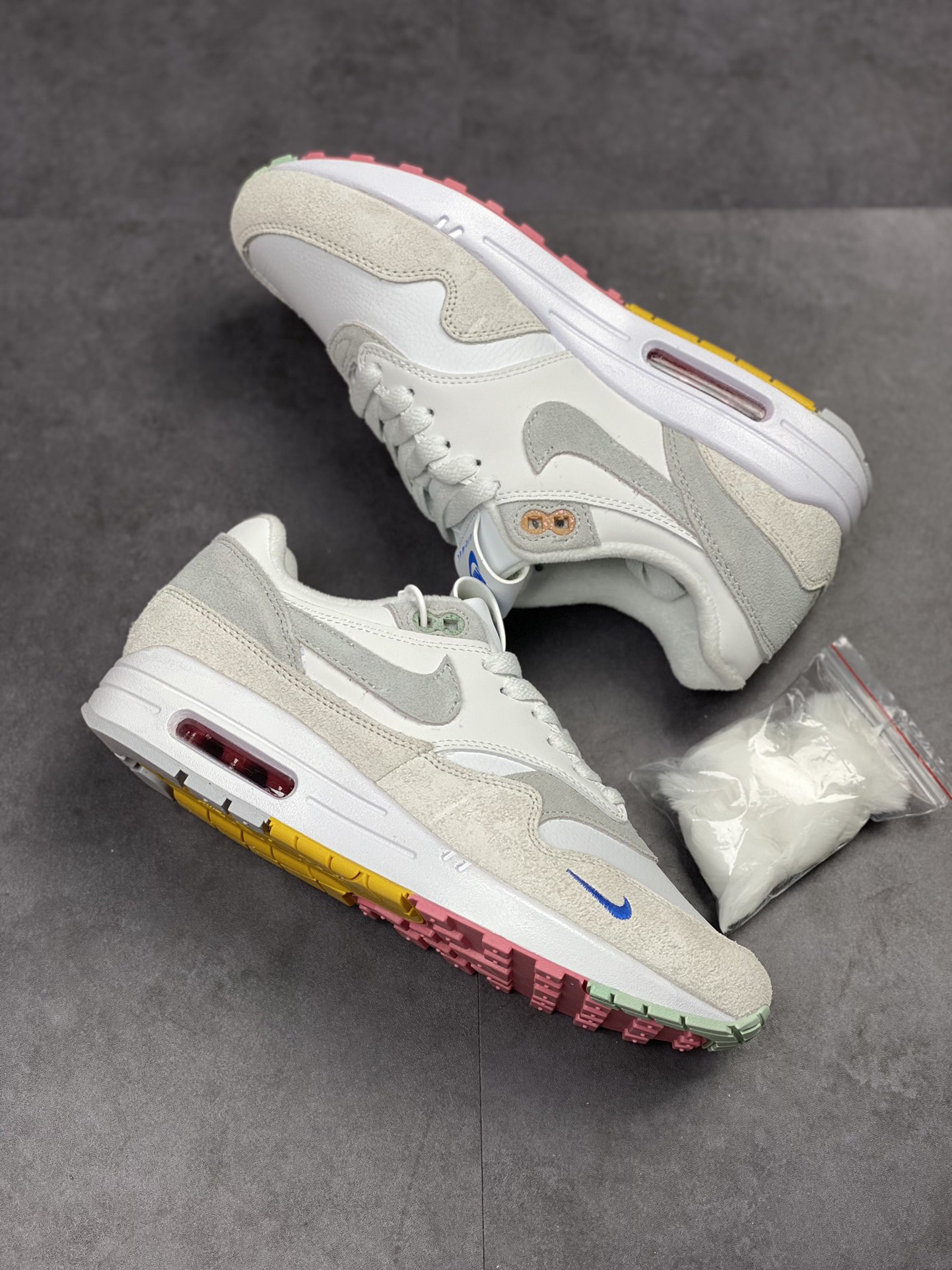 230 Nike Air Max 1 PRM 白灰 复古休闲跑步鞋 FB4959-121