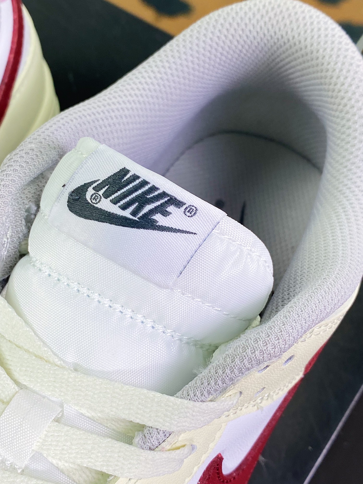 220 SB Dunk Low Retro SP扣篮系列低帮板鞋“拼色深灰白黑”DD1503-117