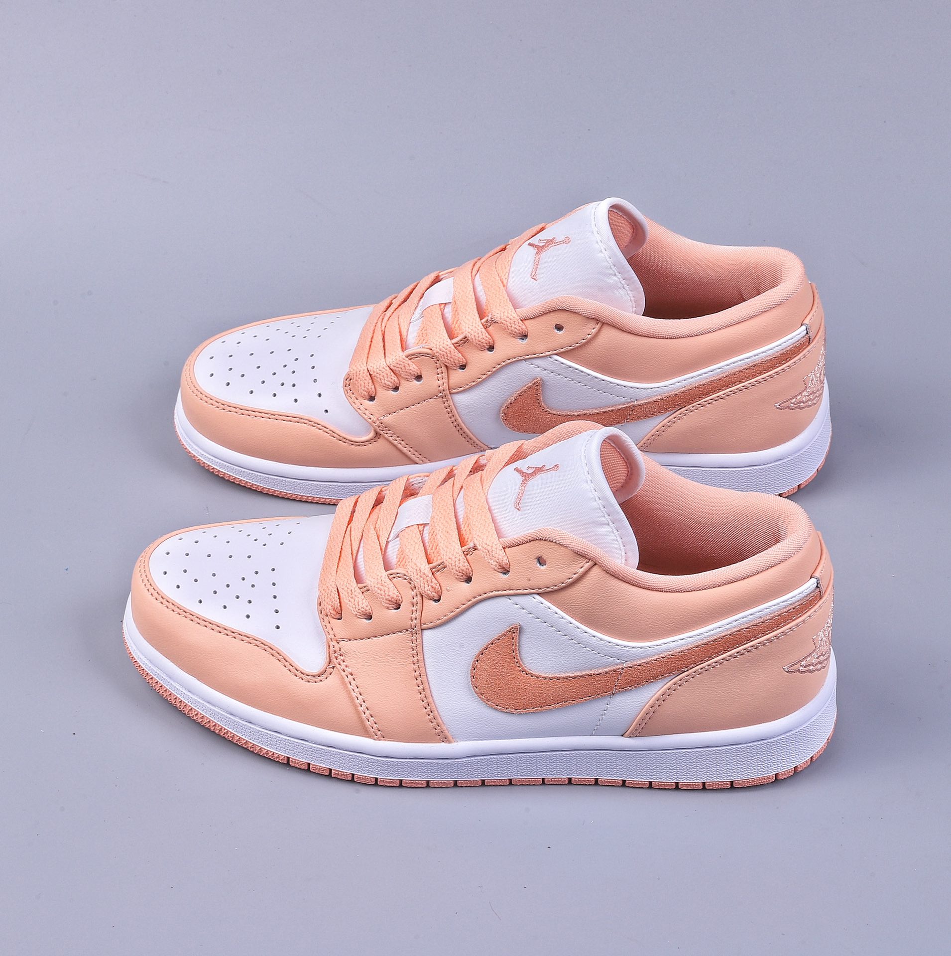 200 Air Jordan 1 Low 低帮篮球鞋 DC0774-801