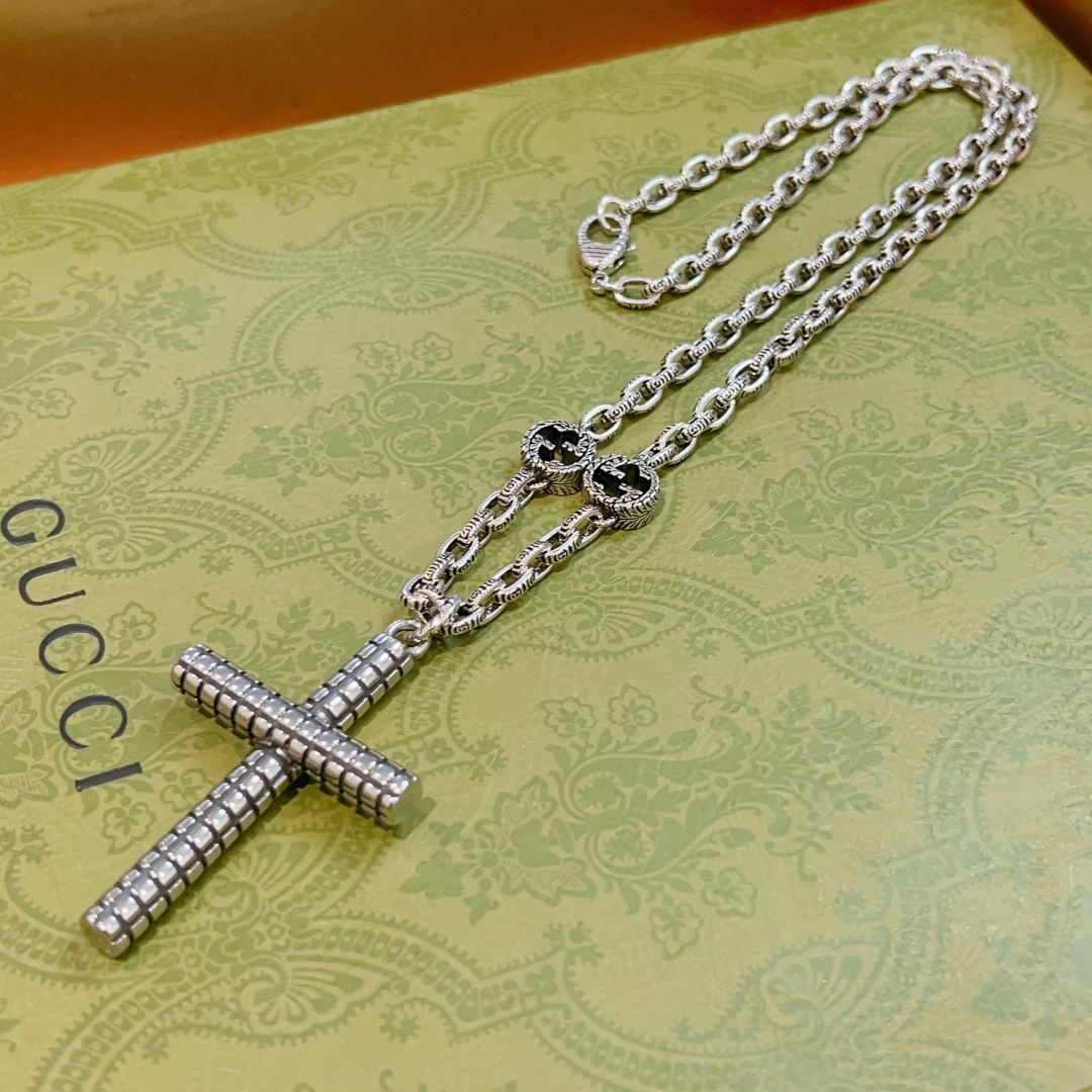 Gucci Jewelry Necklaces & Pendants Vintage Chains