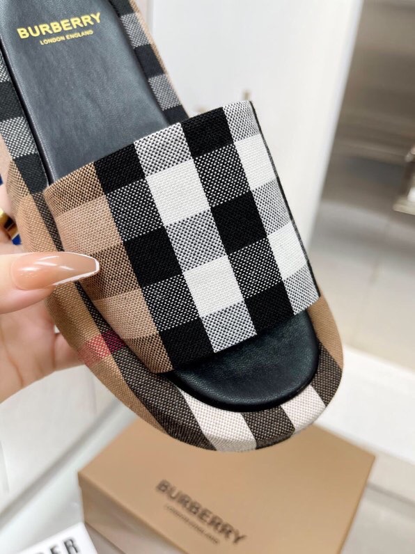 Men’s Burberry Bobelli 2022 Slippers with Classic Embroidery – Size 39-44, Brown, Rubber Sole, Code P504 - 图片 7