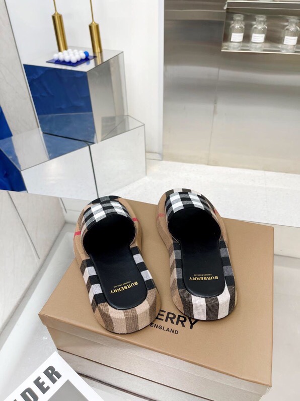 Men’s Burberry Bobelli 2022 Slippers with Classic Embroidery – Size 39-44, Brown, Rubber Sole, Code P504 - 图片 6