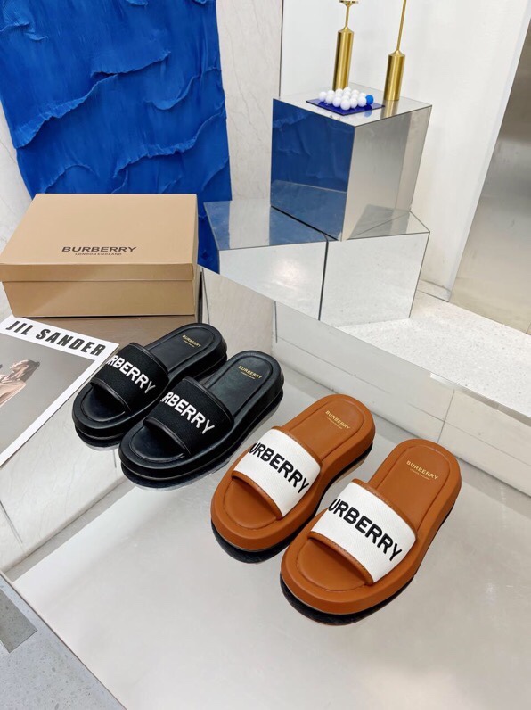 Men’s Suit Replacement: Burberry Bobelli 2022 Slippers with Classic Embroidery and Rubber Sole – Size 39-44 - 图片 8