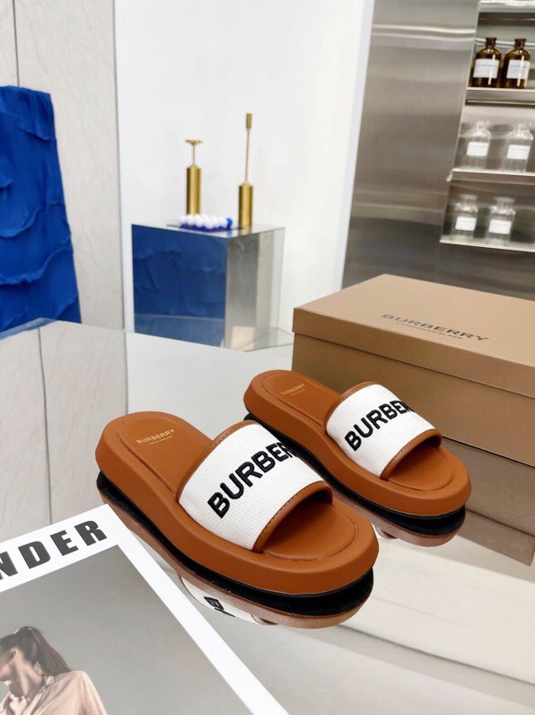 Men’s Suit Replacement: Burberry Bobelli 2022 Slippers with Classic Embroidery and Rubber Sole – Size 39-44 - 图片 5
