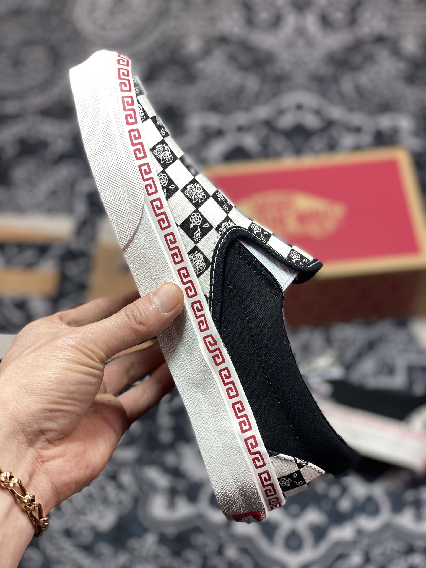 Vans Slip-On Year of the Rabbit zodiac joint Vans official lazy one-leg checkerboard canvas shoes