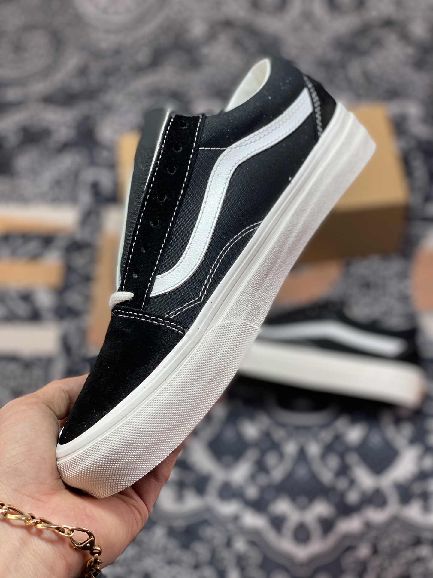 Vans Old SKool VR3 classic black and white Vans official simple casual canvas shoes VN0005UB1KP