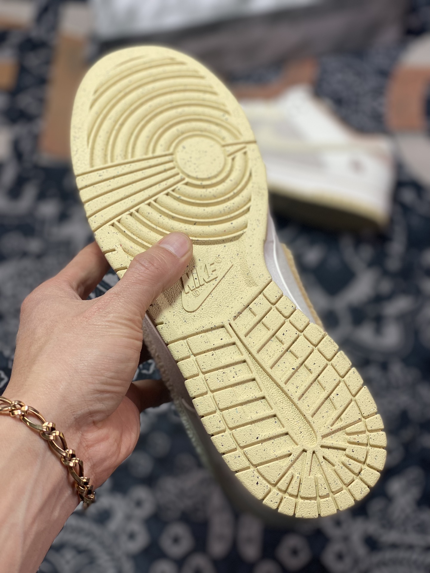 dunk扣篮系列低帮休闲运动滑板板鞋“浅棕米白穗兔”4203-211