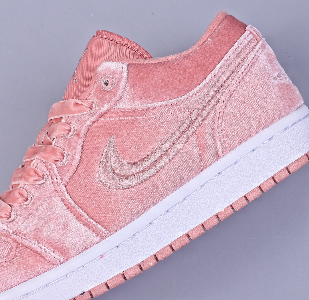 240 DT版Air Jordan AJ1 Low 低帮 粉丝绒 市售最强低帮 DQ8396-600