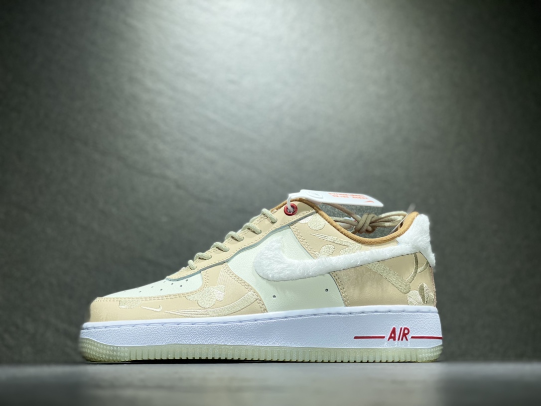 220 Nike Air Force 1 空军一号运动板鞋  FD4341-101