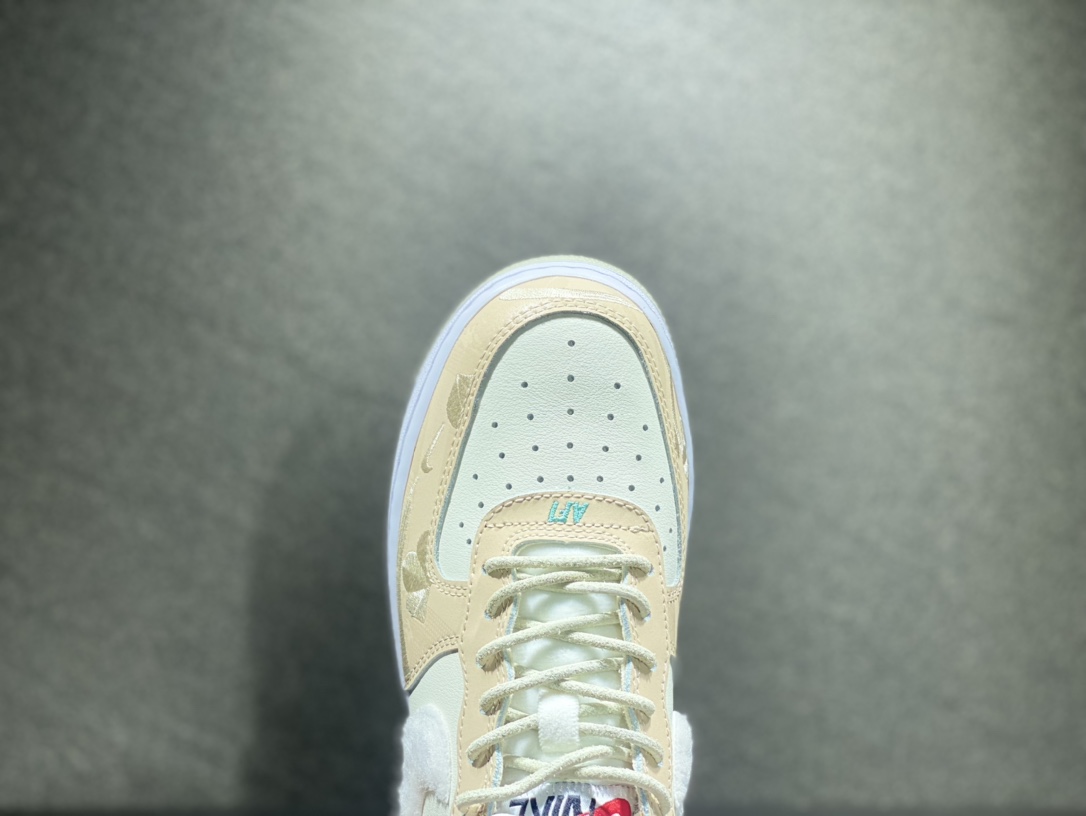 220 Nike Air Force 1 空军一号运动板鞋  FD4341-101