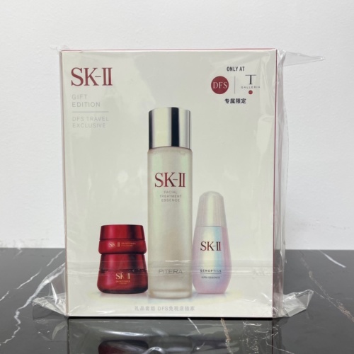 SK-II All-Star Skincare Set: Facial Essence, Eye Cream, and More 1 SK-II All-Star Skincare Set: Facial Essence, Eye Cream, and More
