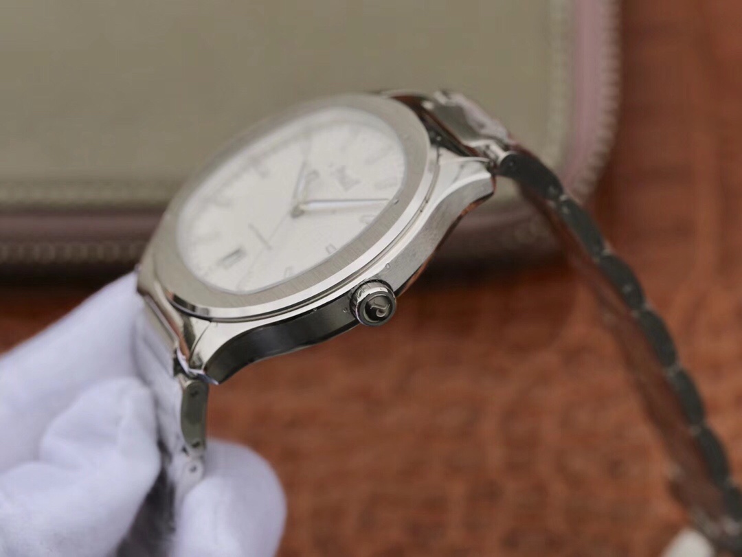 Piaget MKS伯爵PIAGET—POLO’S系列，杨帆展航，震撼出击修正市面所有版本的任何不足