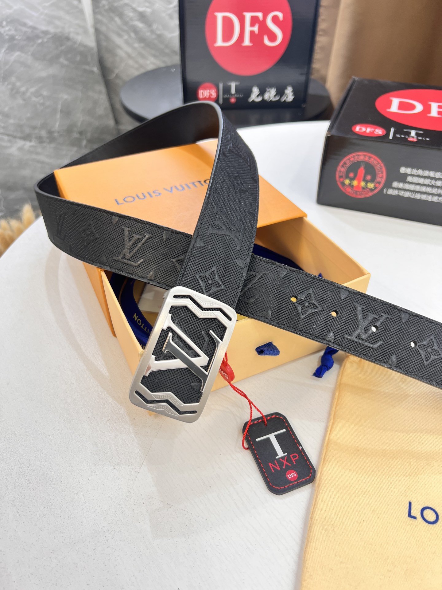 路易威登Lv男士皮带 ZP开模制作 进口正版原厂印花制作 平纹头层牛皮原厂皮货 精杠字母