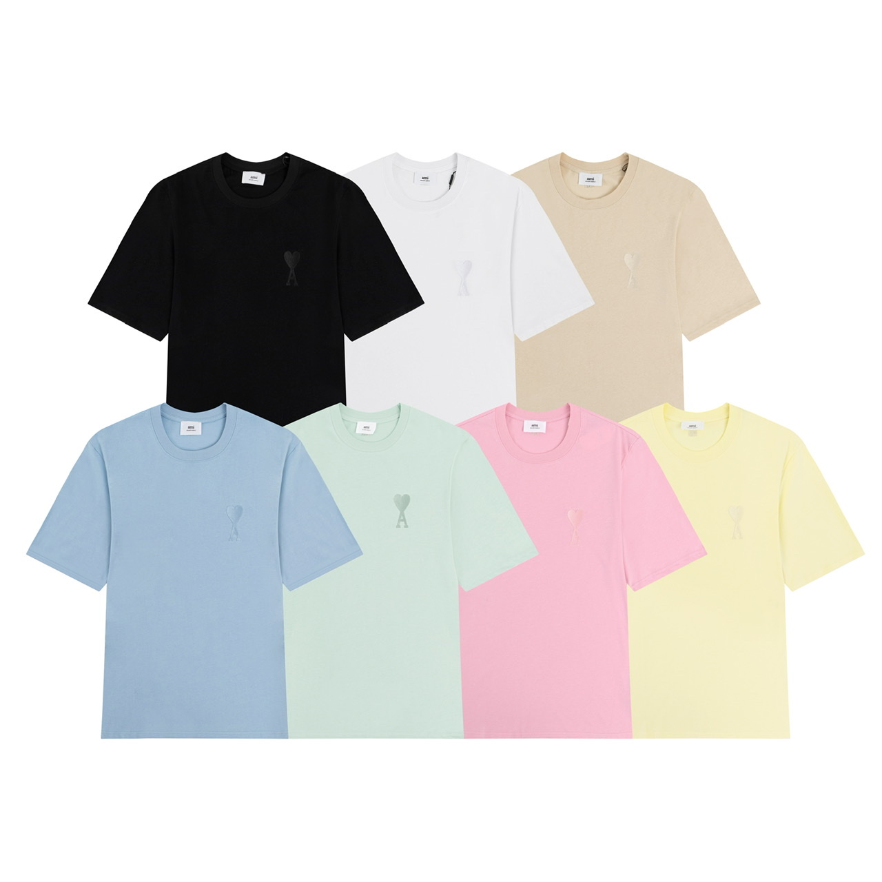 Women’s High-End Quality Suit with Ami Macaron-Colored Logo Embroidered Short Sleeves. - 图片 3