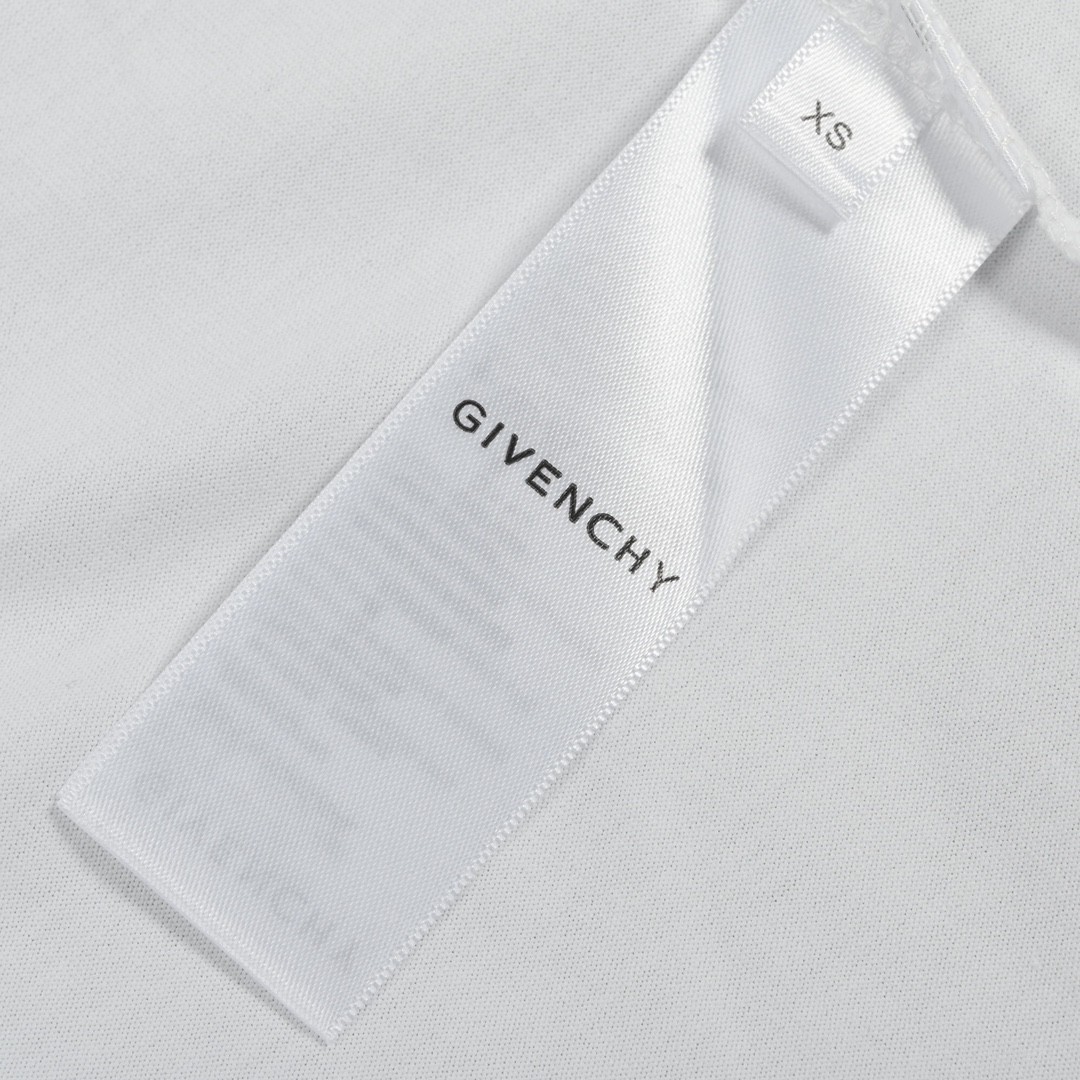 Givenchy 22SS 四宫格字母logo刺绣短袖T恤定织定染60支