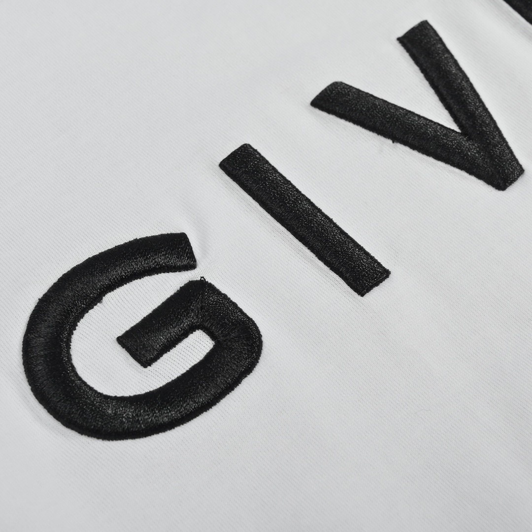 Givenchy 22SS 四宫格字母logo刺绣短袖T恤定织定染60支