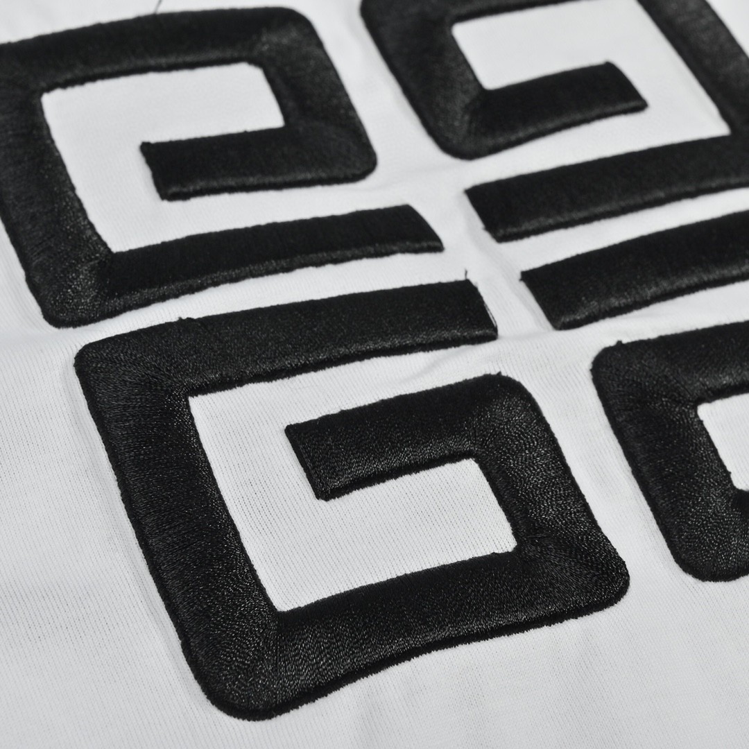 Givenchy 22SS 四宫格字母logo刺绣短袖T恤定织定染60支