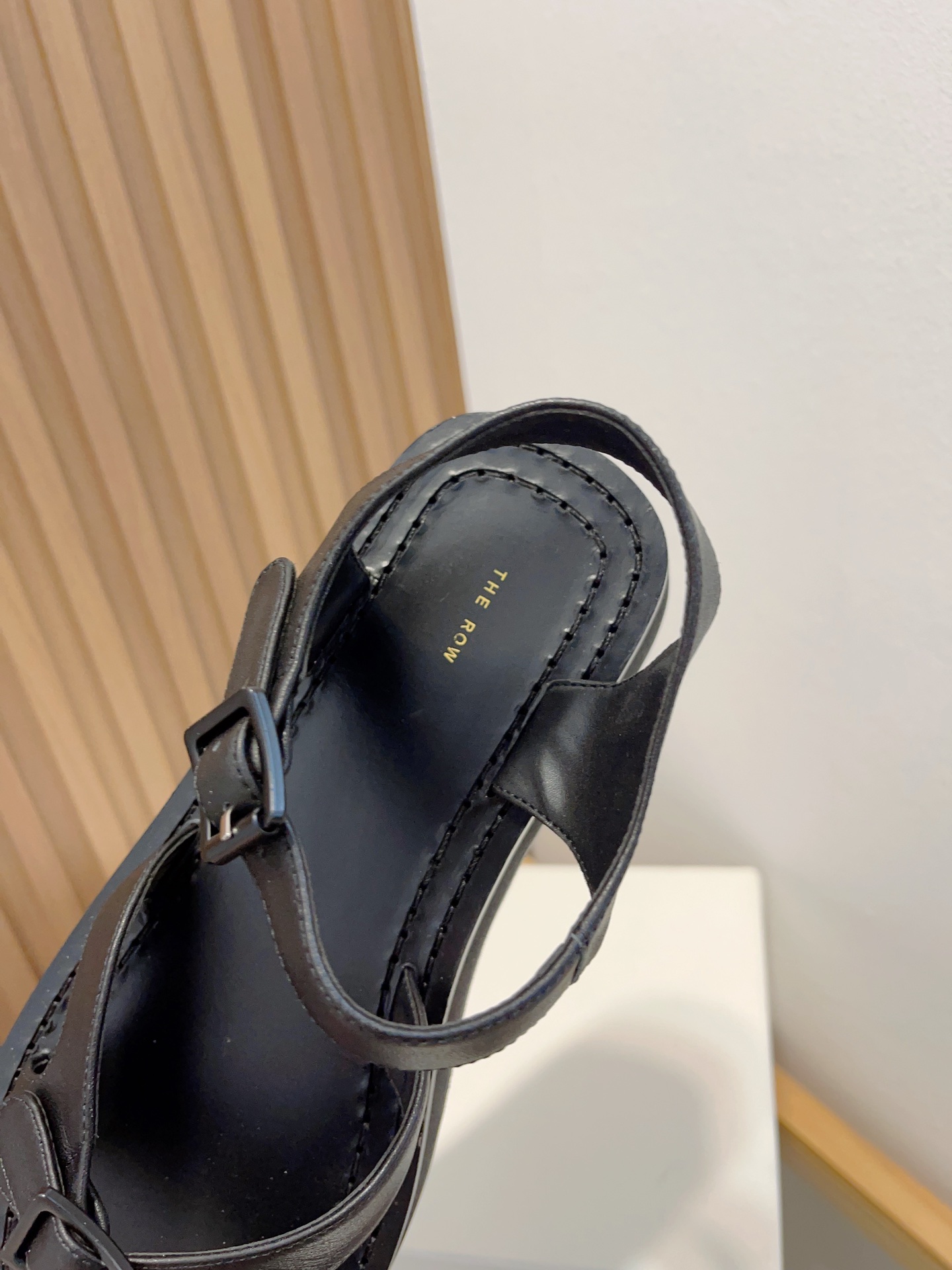 The Row Women's Leather Thick Sole Sandals - Retro Summer Beach Shoes 8 i1677689760 2098 6