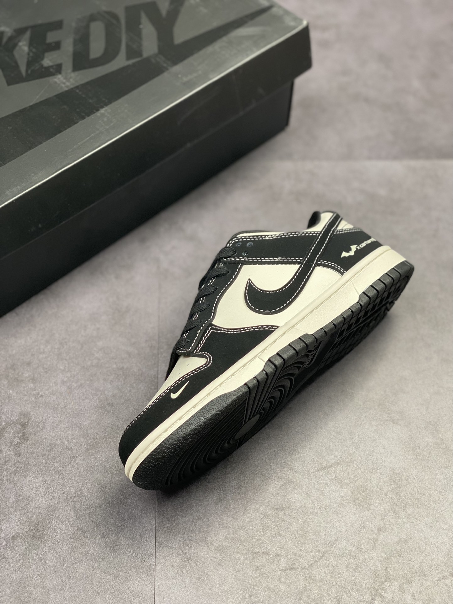 240 Nike SB Dunk Low 漫威联名 复刻蝙蝠侠 FC1688-300