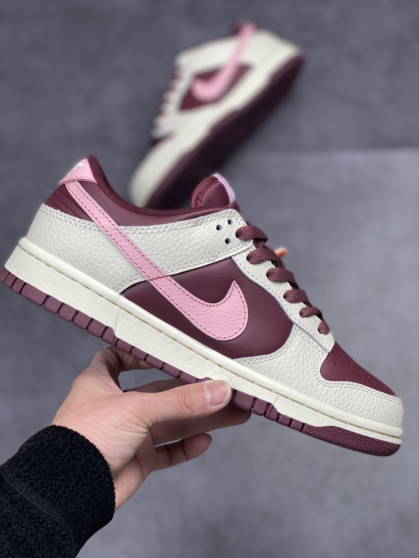180 NIKE SB Dunk Low 酒红配色 性价比天花板  DR9705-100