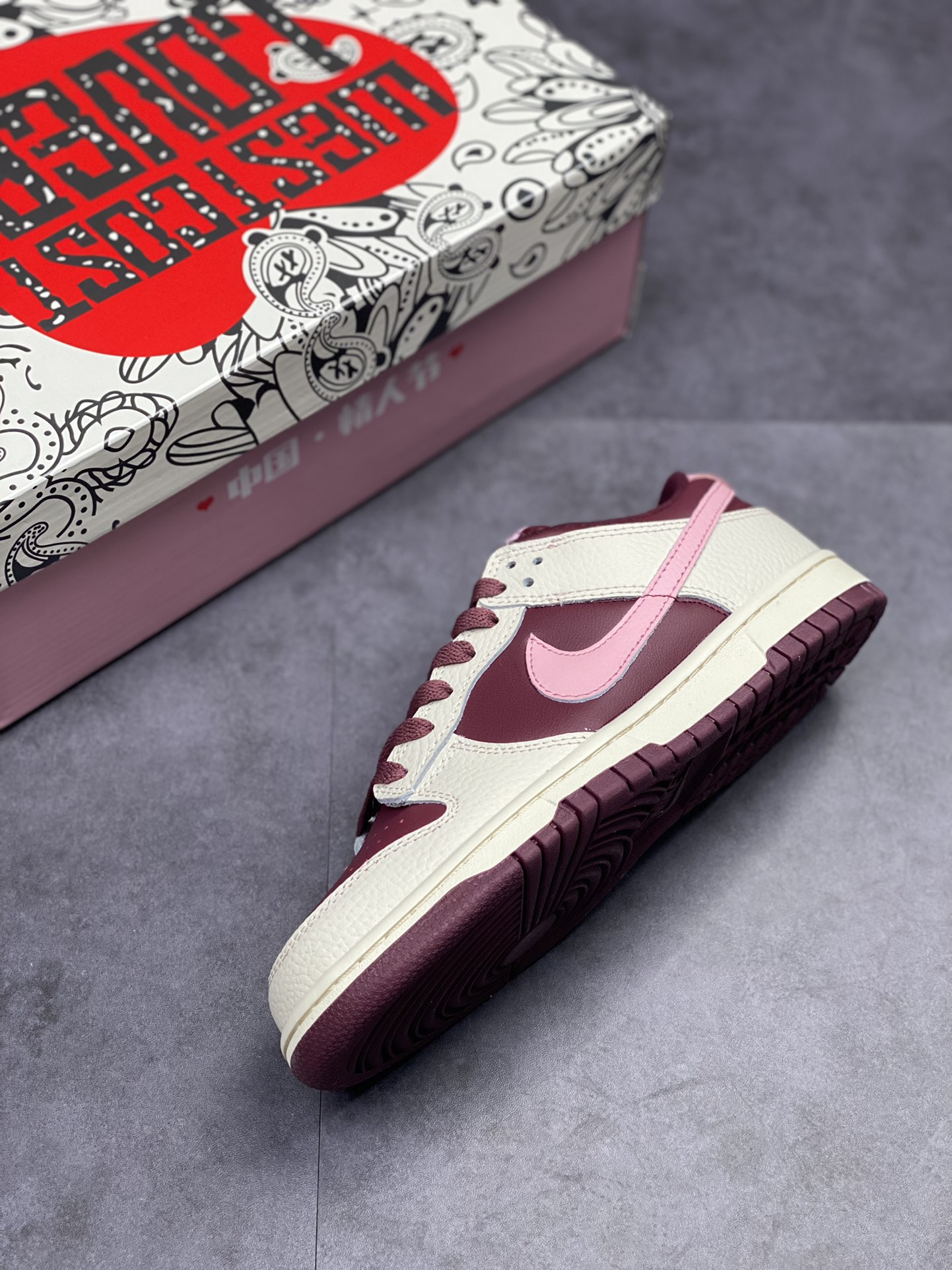 180 NIKE SB Dunk Low 酒红配色 性价比天花板  DR9705-100
