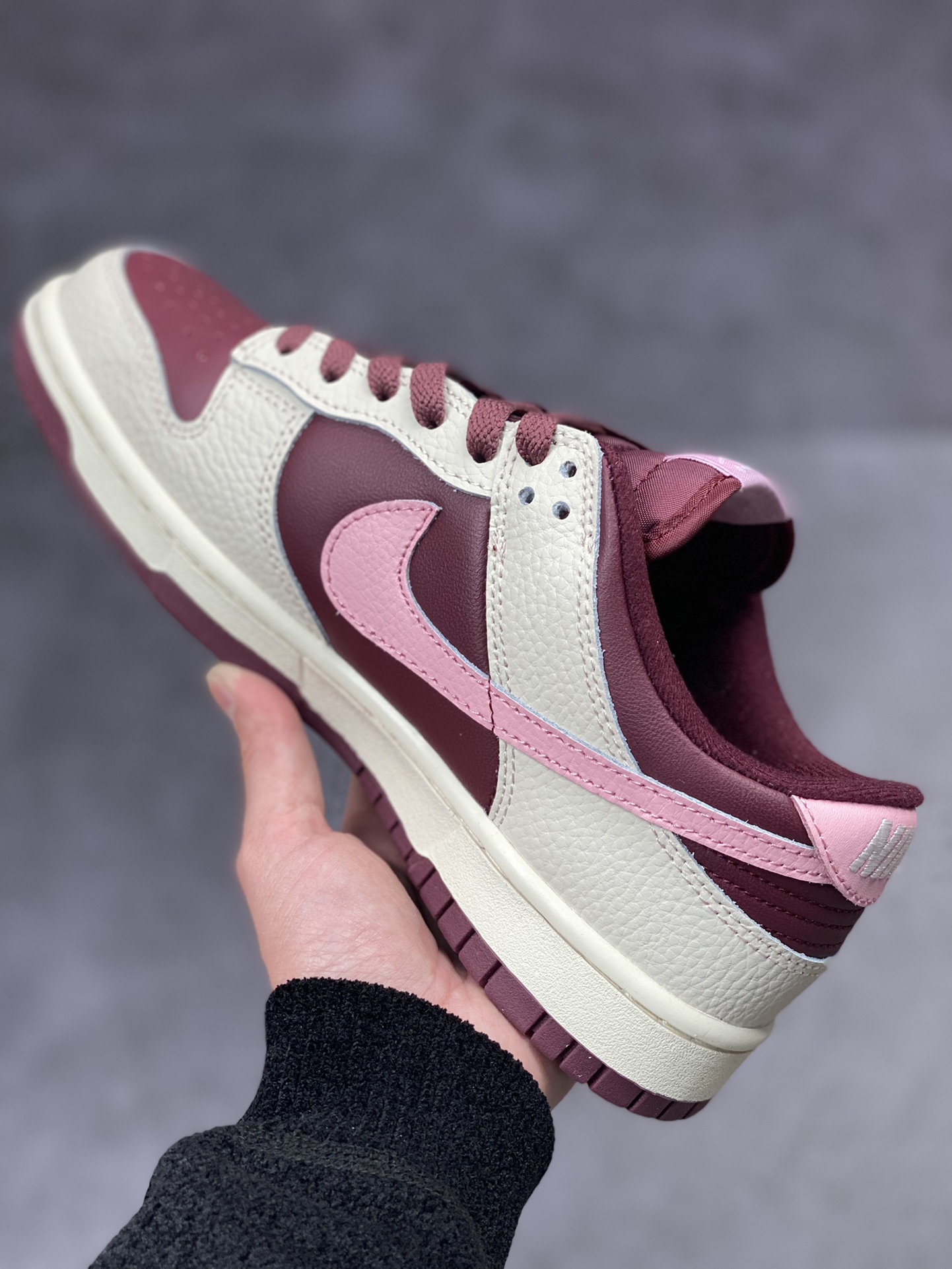 180 NIKE SB Dunk Low 酒红配色 性价比天花板  DR9705-100