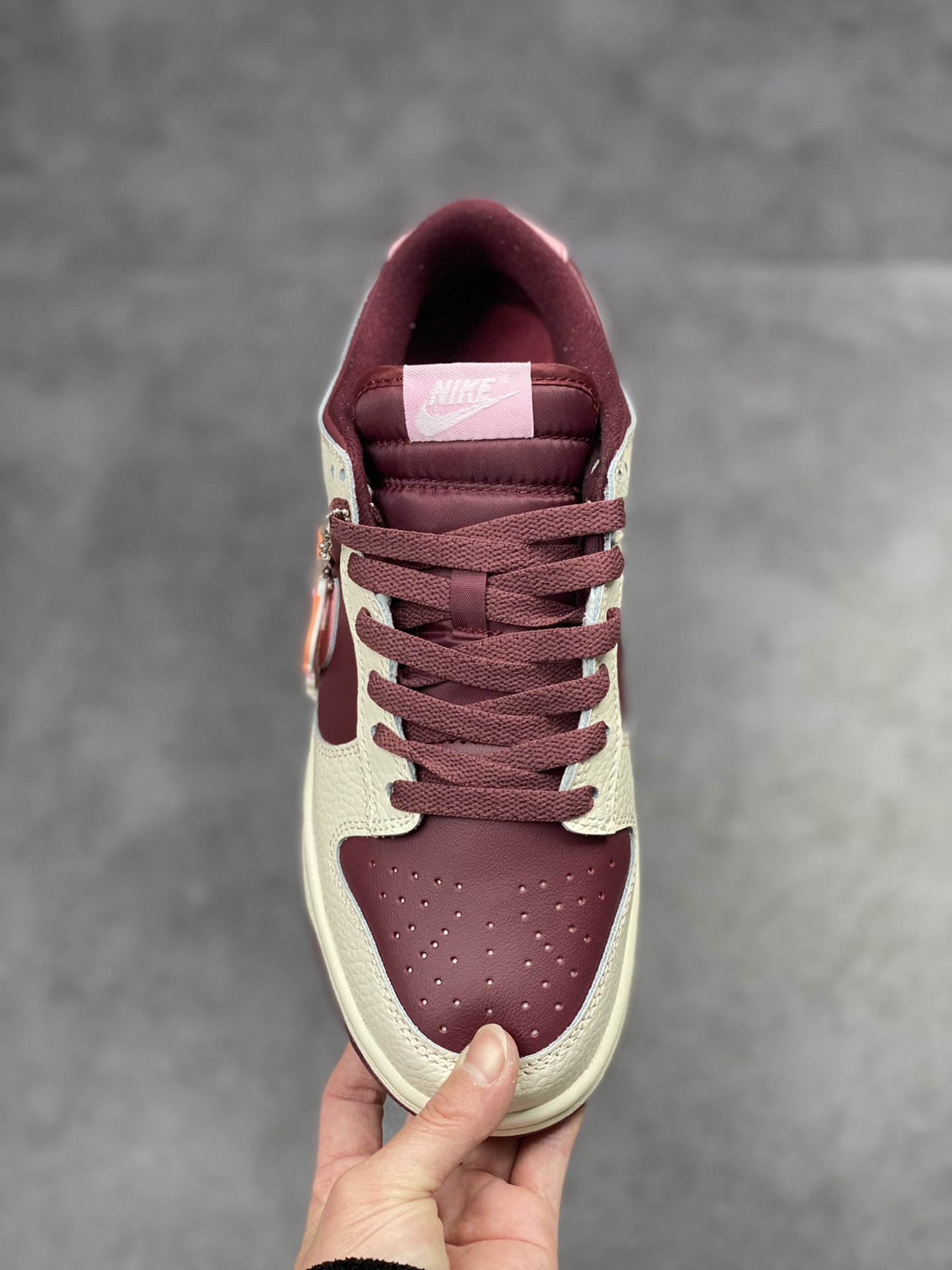 180 NIKE SB Dunk Low 酒红配色 性价比天花板  DR9705-100