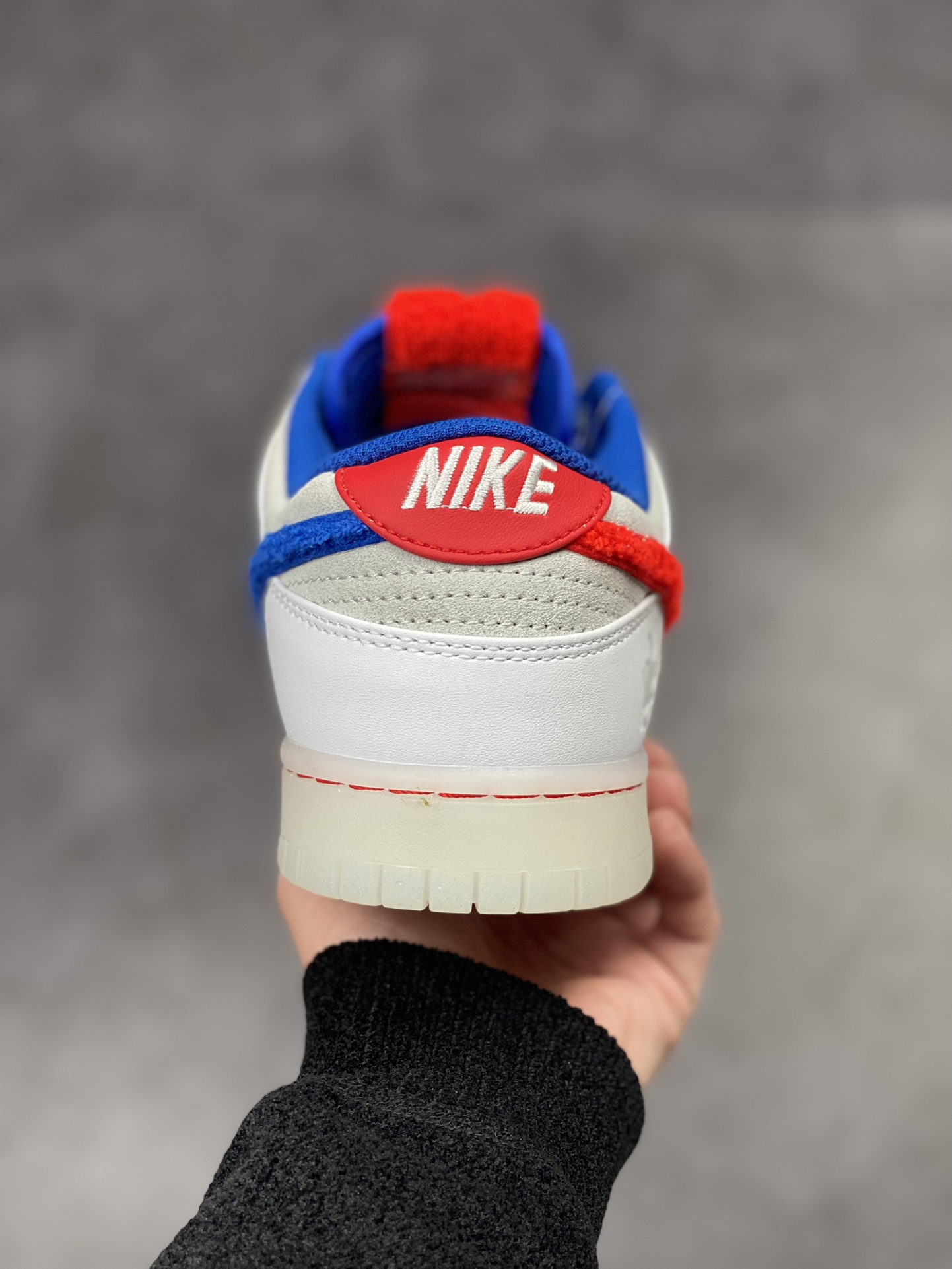 210 Nike SB Dunk Low RETRO 白蓝红 兔年限定FD4203-161