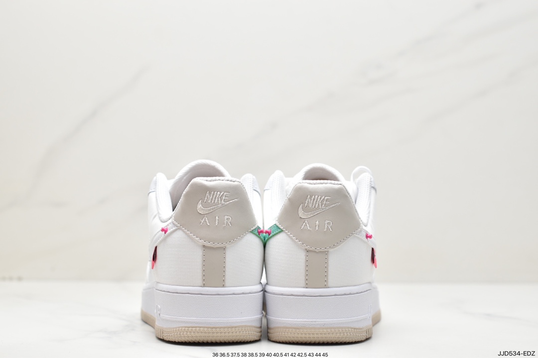 130 Nike Air Force 1 Low 空军一号低帮运动休闲板鞋 DX6061-111