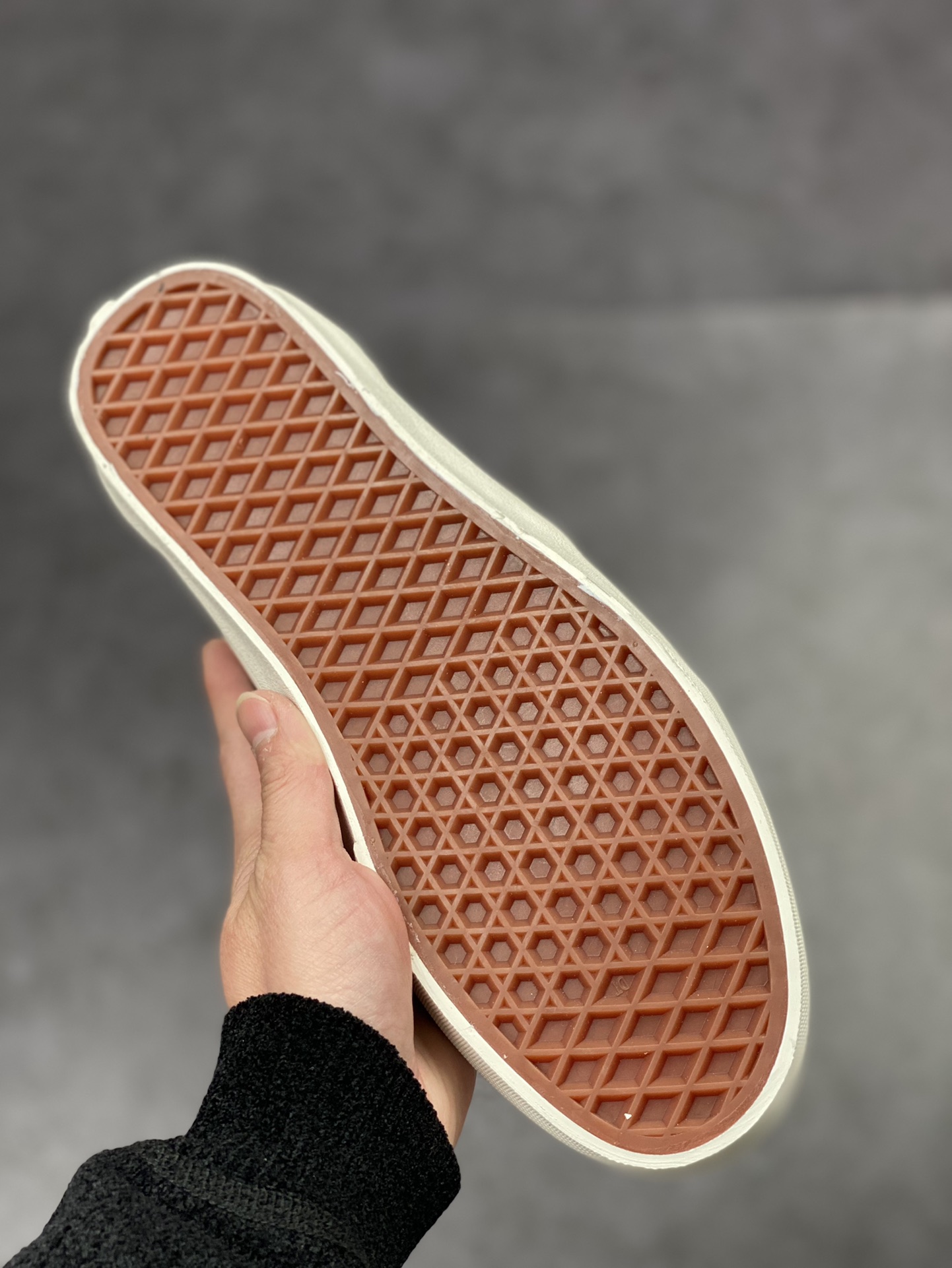 150  Fear Of God x Vans Slip-On 47V DX 复古米白色 Vans x FOG 高街品牌