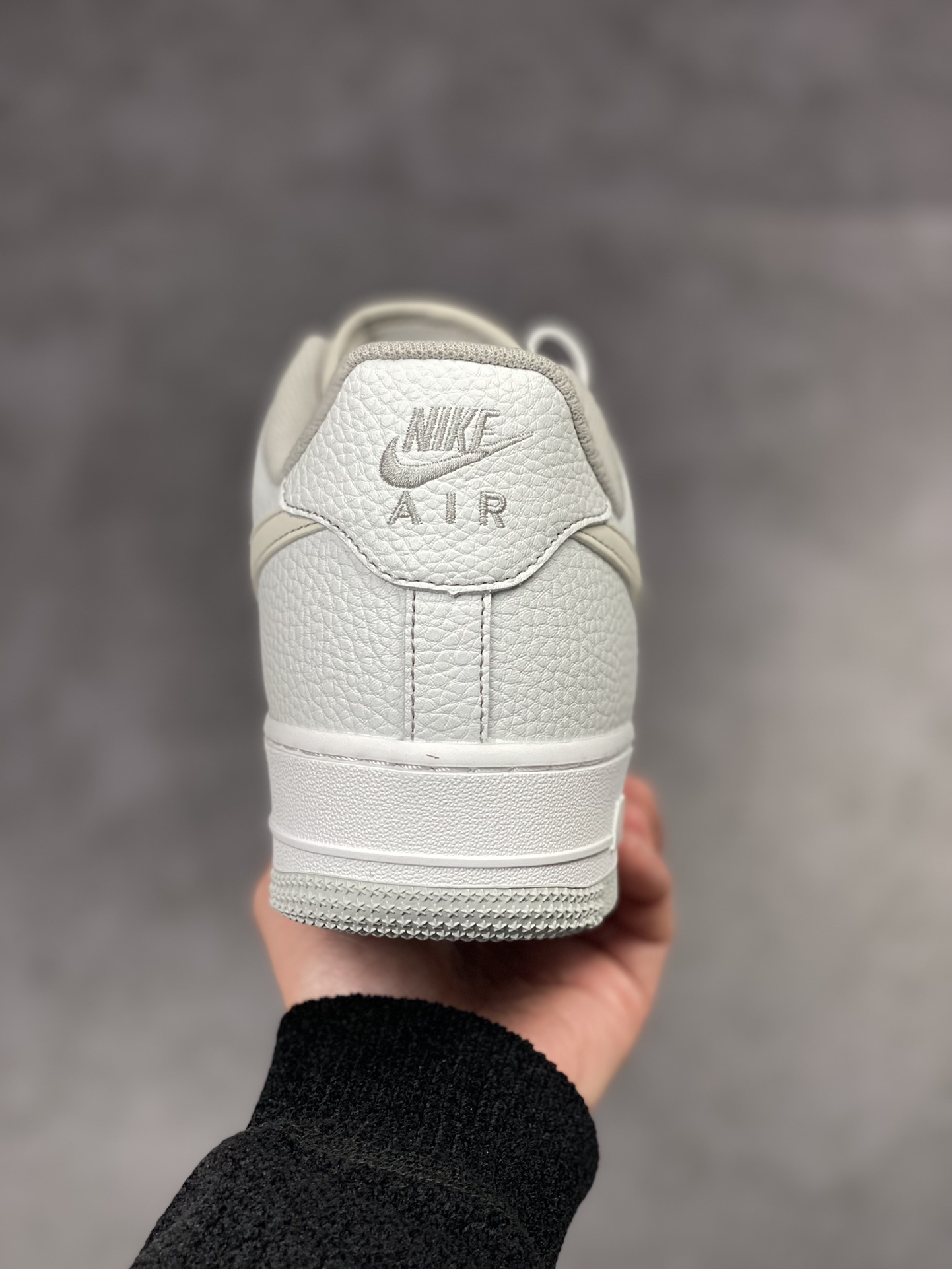 230 Nike Air Force 1 Low 07 白灰 UO5369-603
