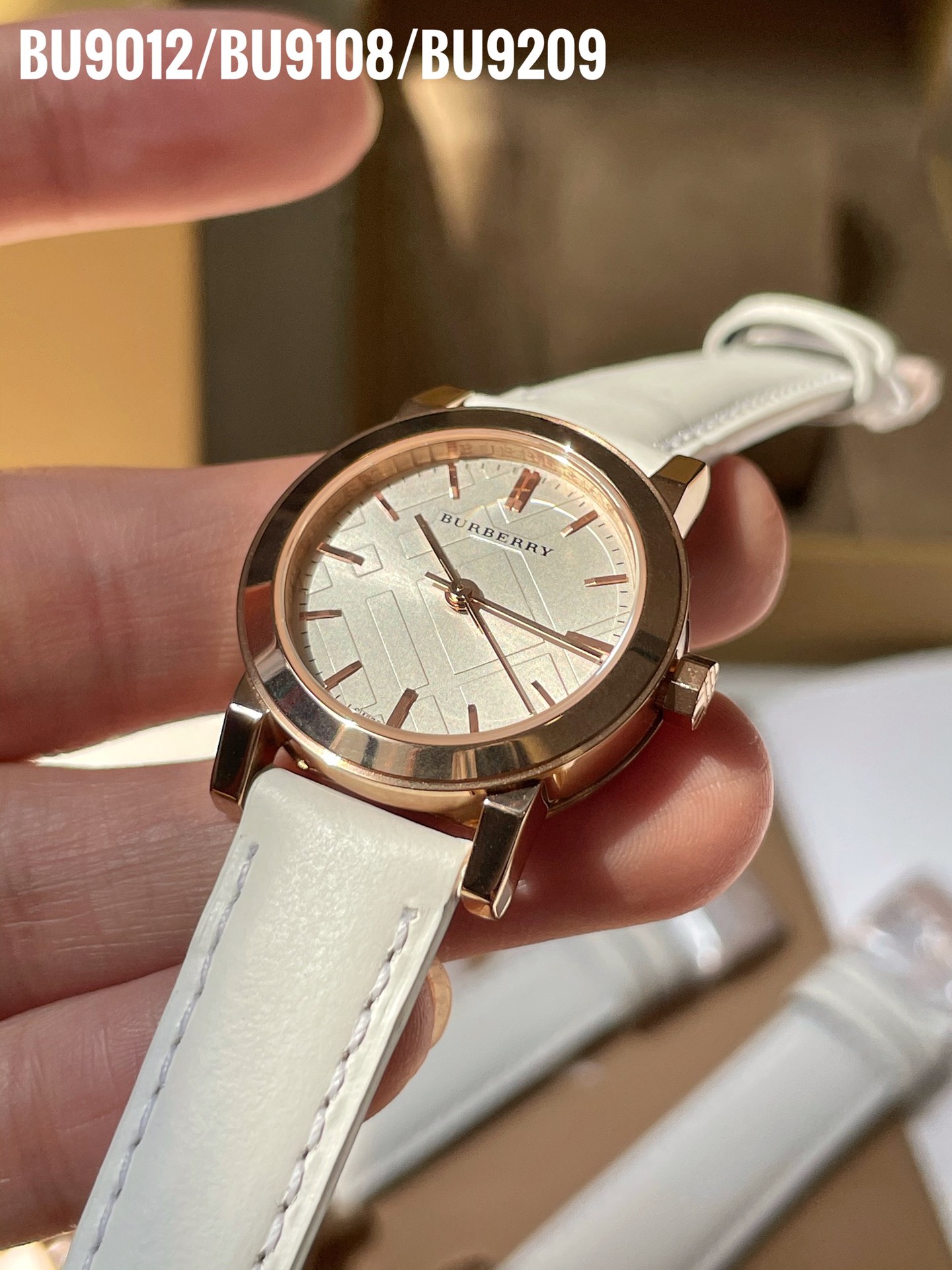 Burberry Watches: BU9012, BU9108, BU9209 – Steel Shell, Sapphire Glass, Real Skin Tablet - 图片 6