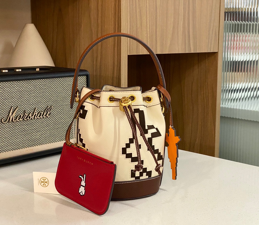 Year-Limited Rabbit Bucket Bag with Pixel Rabbits for Spring Celebration - 图片 2