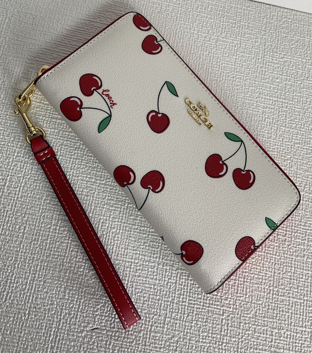 Coach ～coachCF406 新款限量款樱桃印花court钱包